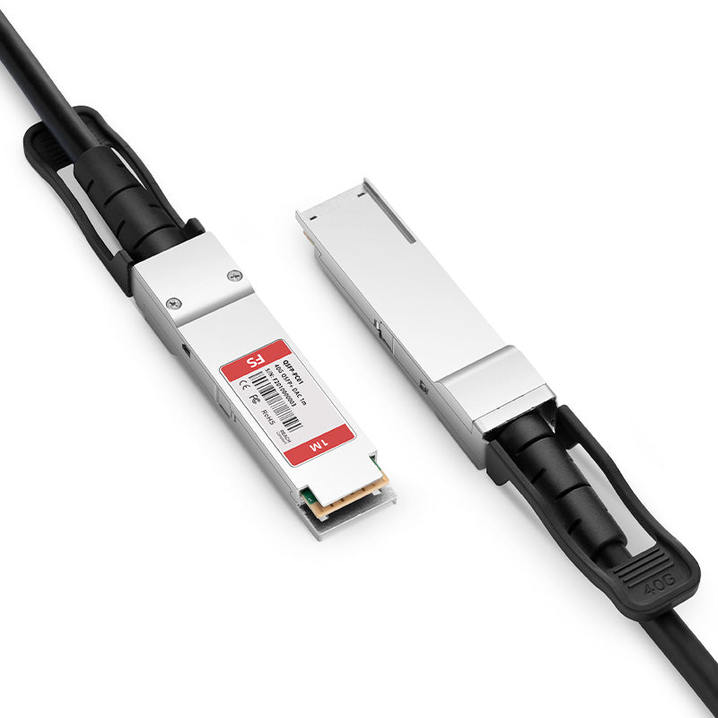 StarTech.com Câble à connexion directe QSFP+ vers QSFP+ 40G 1 m pour Cisco QSFP-H40G-CU1M - DAC en cuivre 40GbE 40Gbps Twinax passif