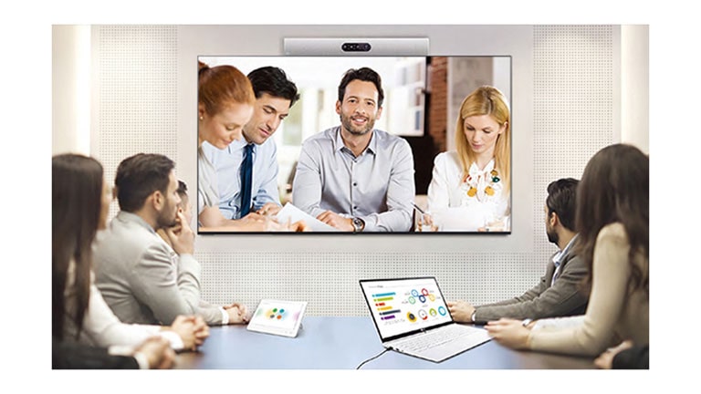 43” UR640S Series UHD Signage TV with Slim Depth, LG SuperSign CMS, and Embedded Content & Group Management
