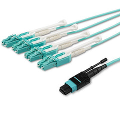 StarTech.com Câble fibre optique multimode MTP(F)/PC vers 4x LC/PC duplex Breakout OM3 de 2 m, OFNP, 40G, 8F Type-A