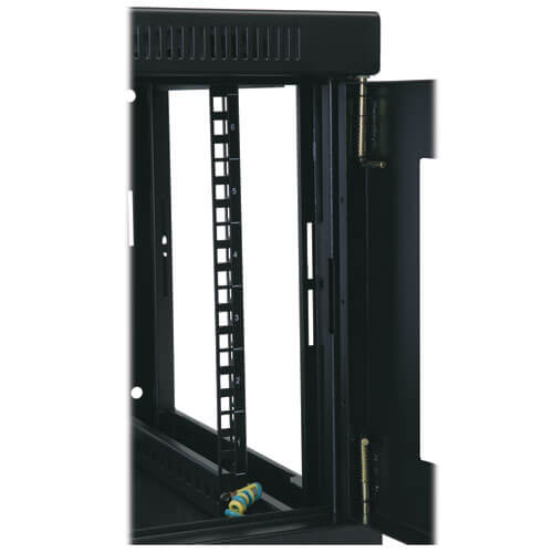 Tripp Lite SmartRack 6U Low-Profile Switch-Depth-Plus Armoire de boîtier en rack à montage mural